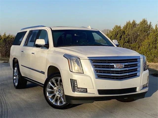 used 2019 Cadillac Escalade ESV car, priced at $45,124