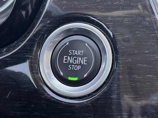 used 2022 Cadillac XT6 car, priced at $32,994