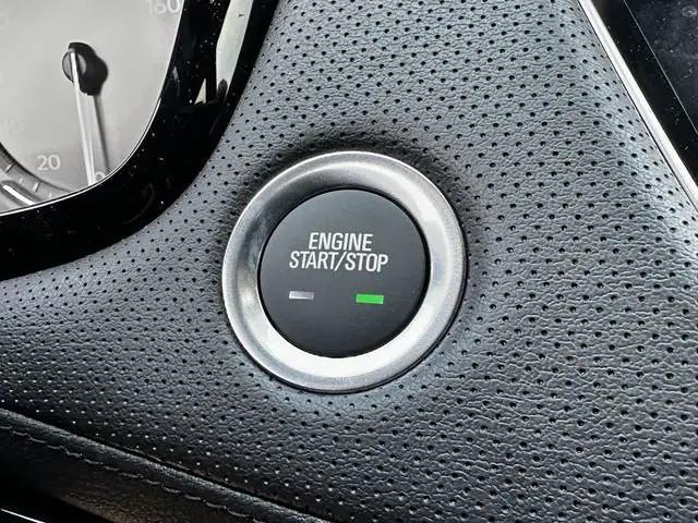 new 2025 Cadillac XT6 car, priced at $44,465