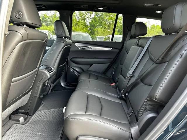 new 2025 Cadillac XT6 car, priced at $44,465