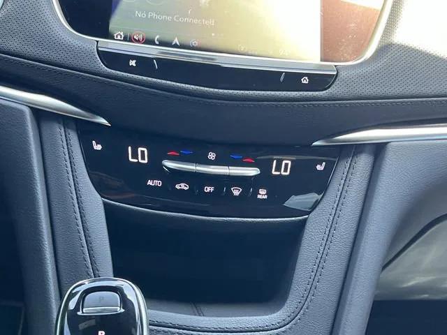 new 2025 Cadillac XT5 car, priced at $67,625