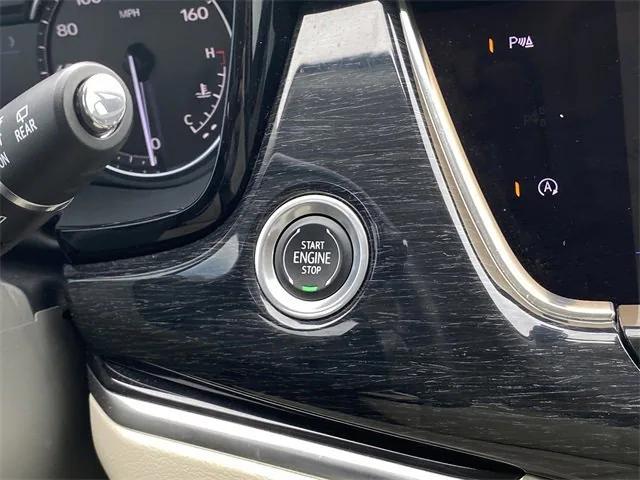 used 2023 Cadillac XT6 car, priced at $37,640
