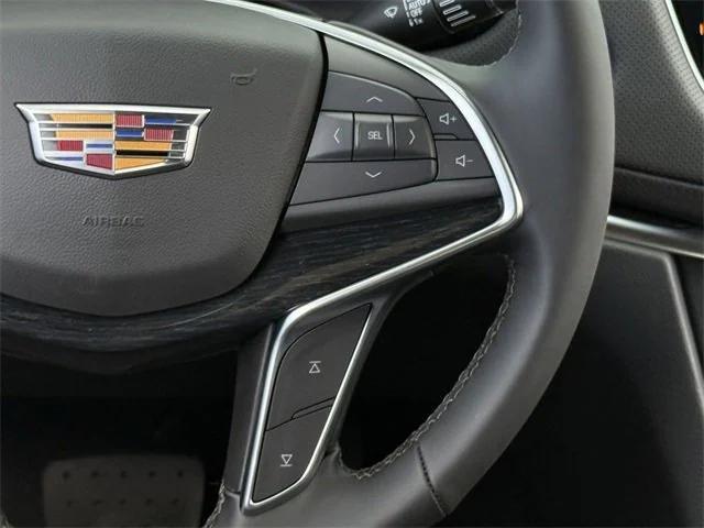 new 2025 Cadillac XT5 car, priced at $51,690