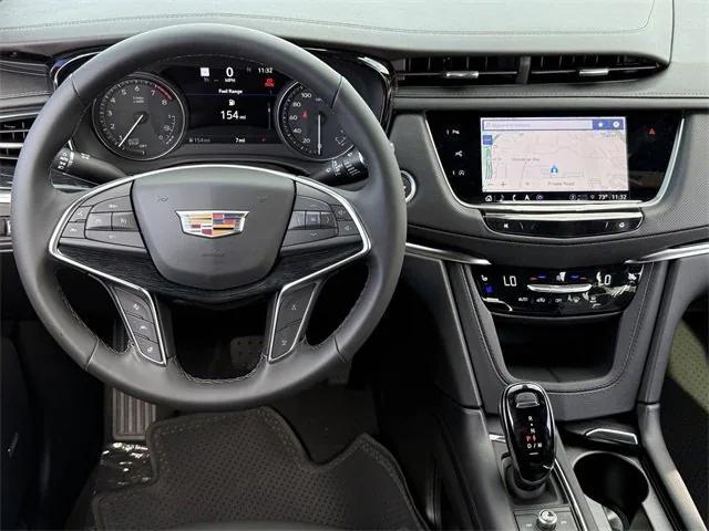 new 2025 Cadillac XT5 car, priced at $51,690
