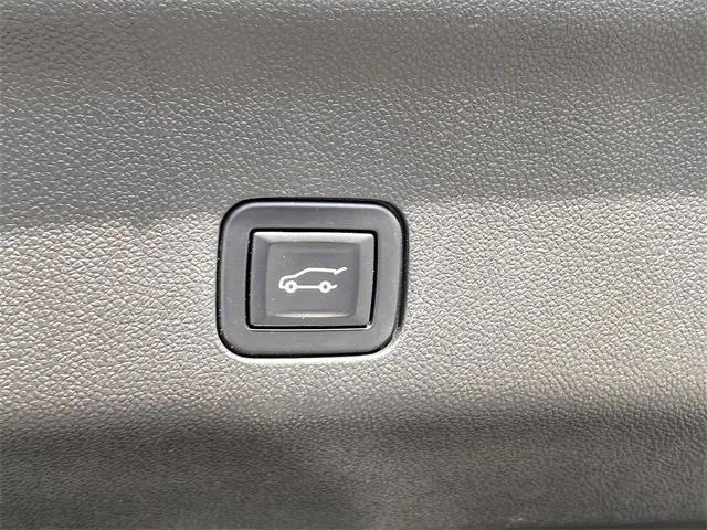 used 2023 Cadillac Escalade car, priced at $76,555