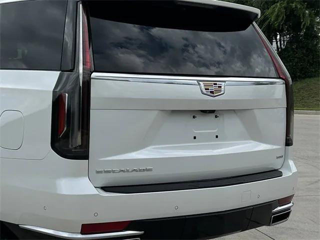 used 2023 Cadillac Escalade ESV car