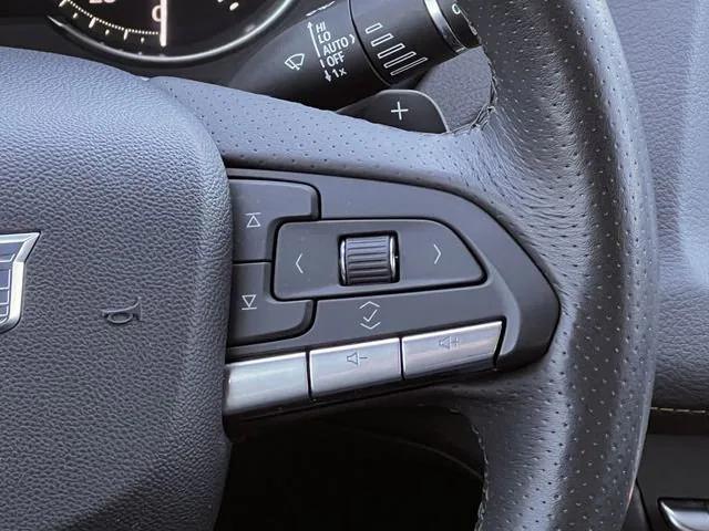 used 2023 Cadillac XT4 car, priced at $30,179