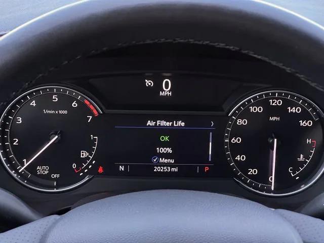 used 2023 Cadillac XT4 car, priced at $30,179