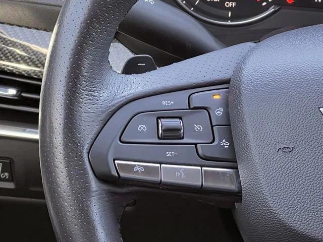 used 2023 Cadillac XT4 car, priced at $30,179