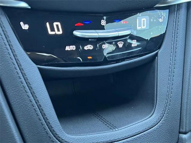new 2025 Cadillac XT6 car, priced at $49,565