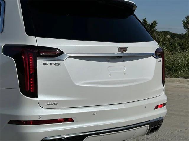 used 2023 Cadillac XT6 car, priced at $37,609