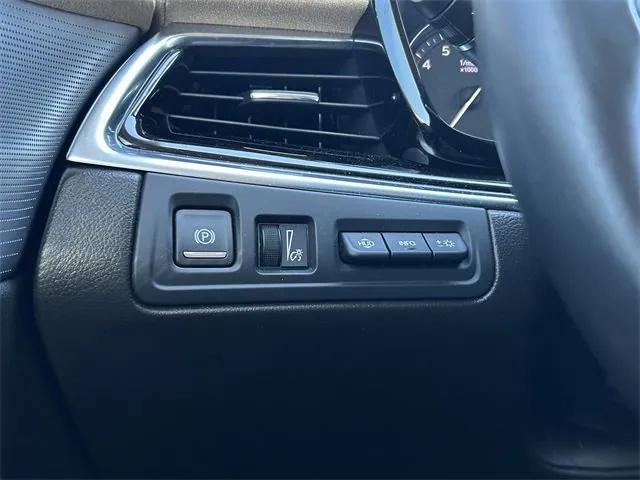 used 2023 Cadillac XT6 car, priced at $37,609
