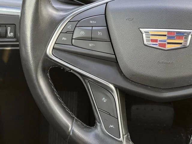 used 2020 Cadillac XT5 car, priced at $21,887