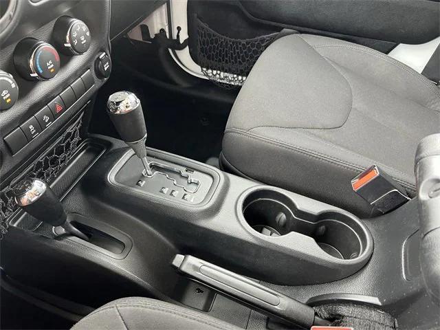 used 2015 Jeep Wrangler Unlimited car, priced at $17,413