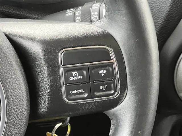 used 2015 Jeep Wrangler Unlimited car, priced at $17,413