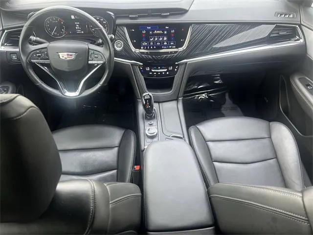 used 2023 Cadillac XT6 car, priced at $37,999