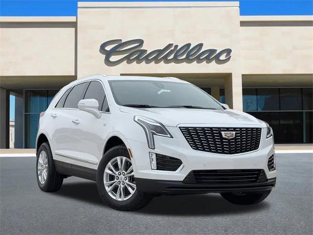 new 2025 Cadillac XT5 car, priced at $45,915