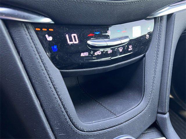 used 2021 Cadillac XT5 car, priced at $30,532