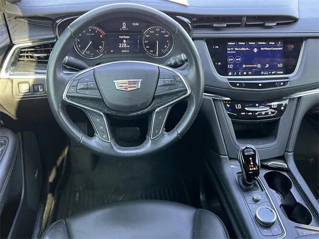 used 2021 Cadillac XT5 car, priced at $30,532