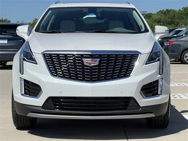 new 2025 Cadillac XT5 car, priced at $52,215