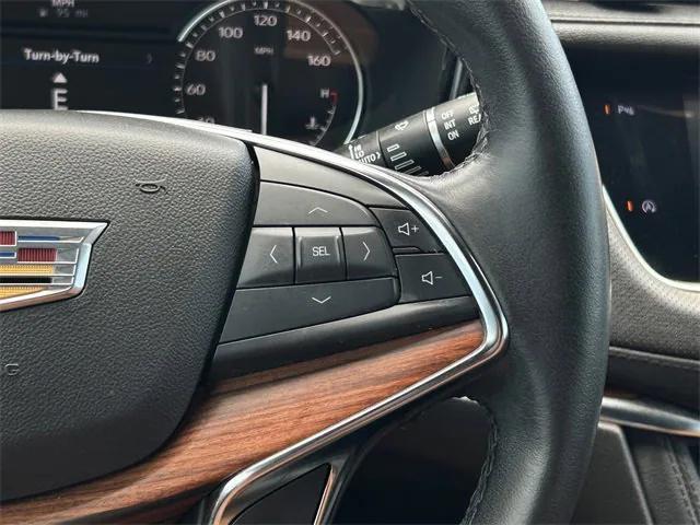 used 2022 Cadillac XT5 car, priced at $33,999