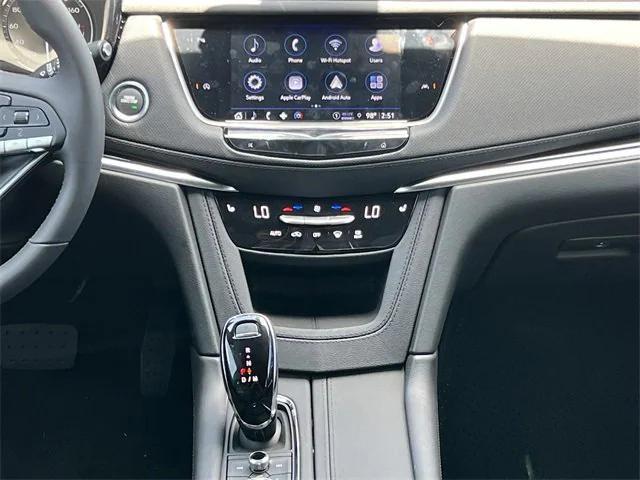 new 2025 Cadillac XT6 car, priced at $50,165