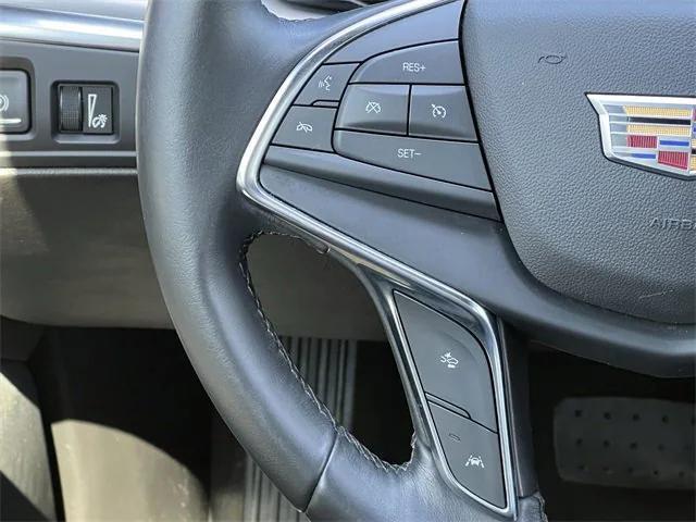 used 2021 Cadillac XT5 car, priced at $25,999