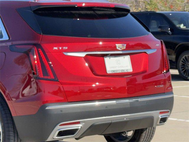 new 2025 Cadillac XT5 car, priced at $54,415