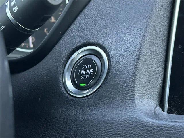 used 2020 Cadillac XT4 car, priced at $19,907