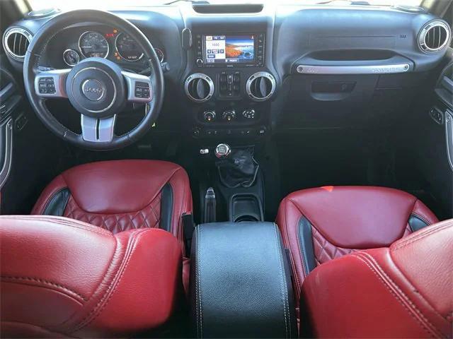 used 2015 Jeep Wrangler Unlimited car, priced at $25,871