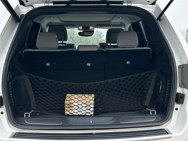 used 2017 Jeep Grand Cherokee car, priced at $18,171
