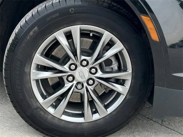 used 2022 Cadillac XT5 car, priced at $35,719