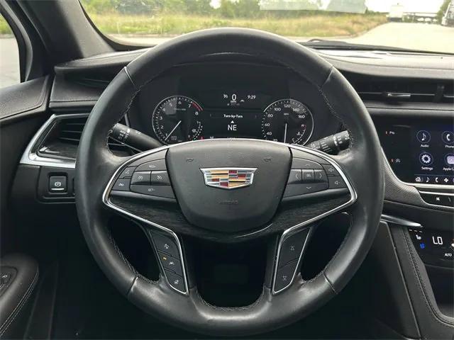 used 2022 Cadillac XT5 car, priced at $35,719