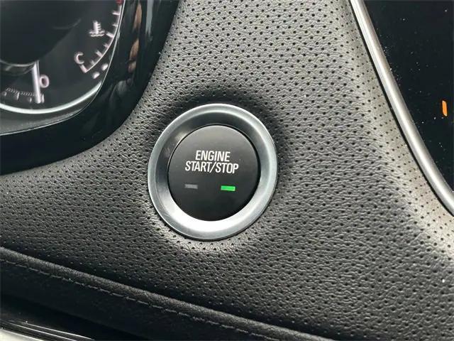 used 2022 Cadillac XT5 car, priced at $35,719