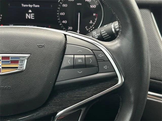 used 2022 Cadillac XT5 car, priced at $35,719