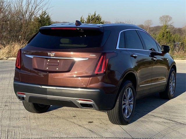 used 2022 Cadillac XT5 car, priced at $36,060