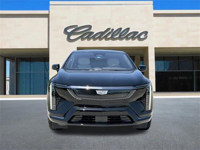 new 2025 Cadillac OPTIQ car, priced at $54,990