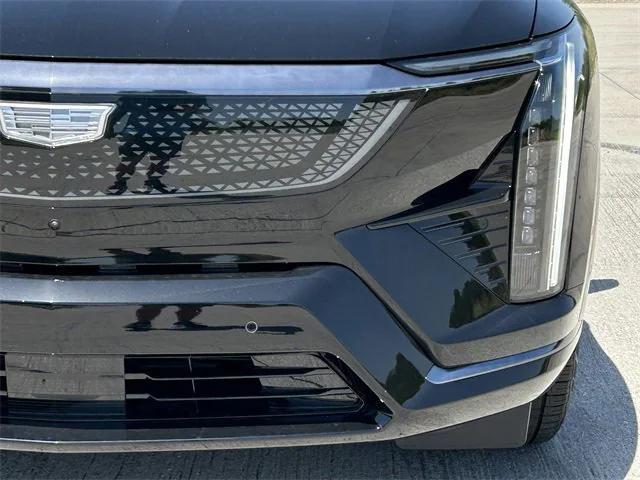 new 2025 Cadillac OPTIQ car, priced at $54,990