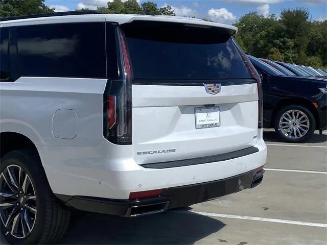 new 2024 Cadillac Escalade ESV car, priced at $122,265