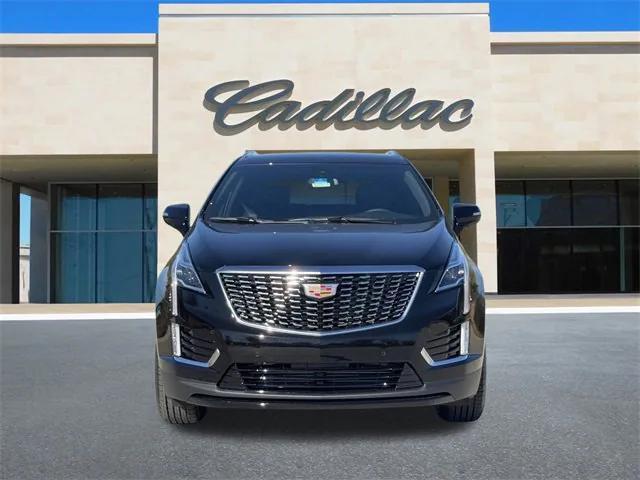 new 2025 Cadillac XT5 car, priced at $45,315