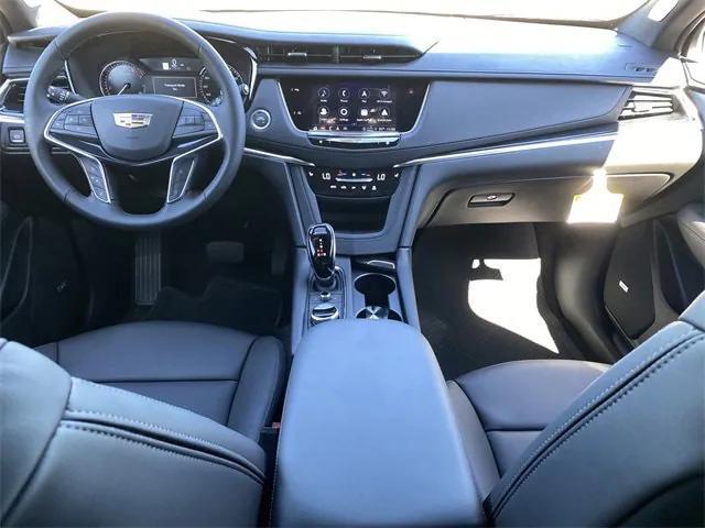 new 2025 Cadillac XT5 car, priced at $46,615
