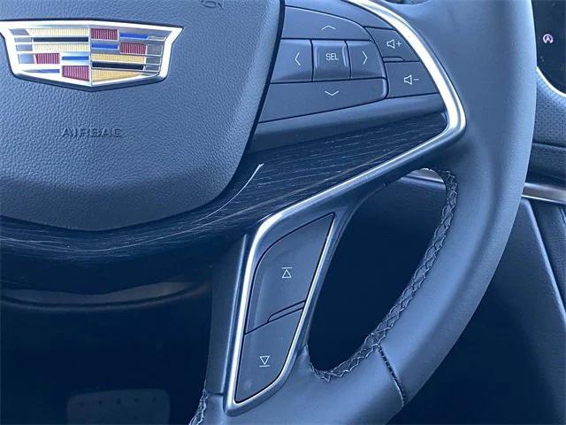 new 2025 Cadillac XT5 car, priced at $46,615