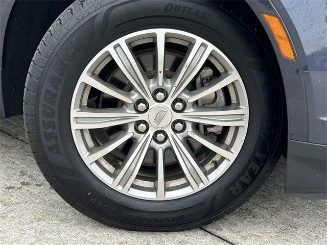 used 2019 Cadillac XT5 car, priced at $22,656