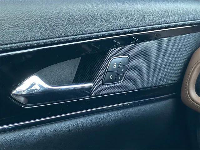 used 2022 Lincoln Nautilus car, priced at $39,312