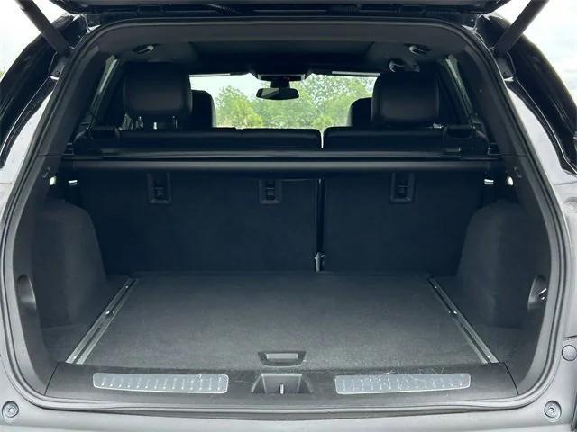 used 2021 Cadillac XT5 car, priced at $32,002