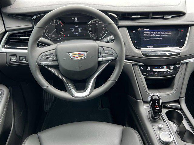 new 2025 Cadillac XT6 car, priced at $49,565