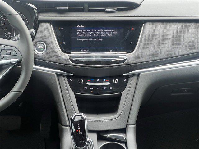 new 2025 Cadillac XT6 car, priced at $49,565