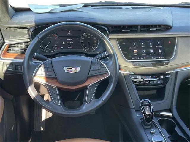 used 2021 Cadillac XT5 car, priced at $34,812