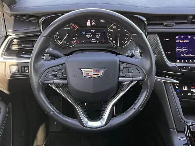 used 2023 Cadillac XT6 car, priced at $41,619
