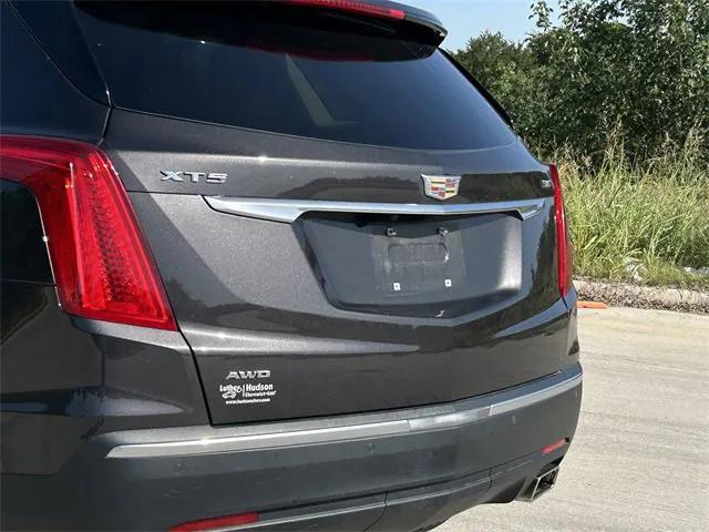 used 2017 Cadillac XT5 car, priced at $17,769